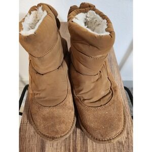 Dream Pairs Women's Brown Suede Lined Winter Snow Boots Size 5